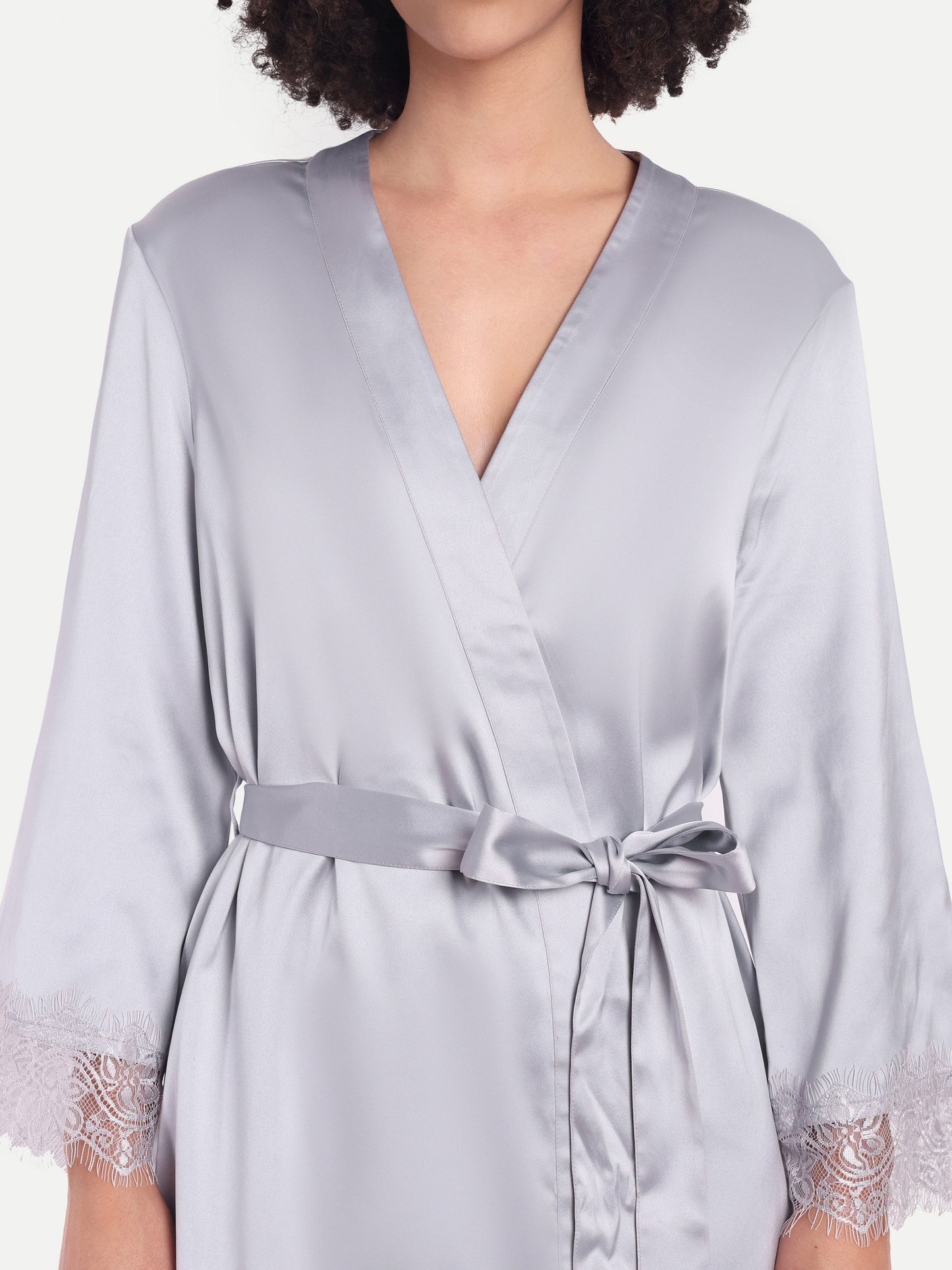 Sonnet Lace-detail kimono in Silver