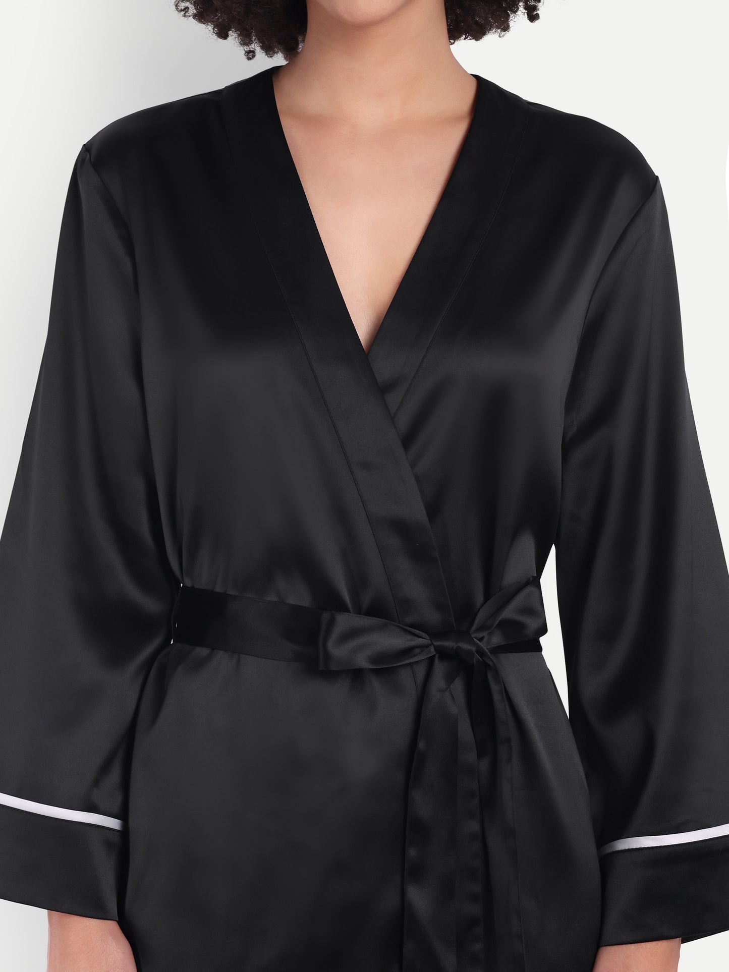 Verse Kimono In Black