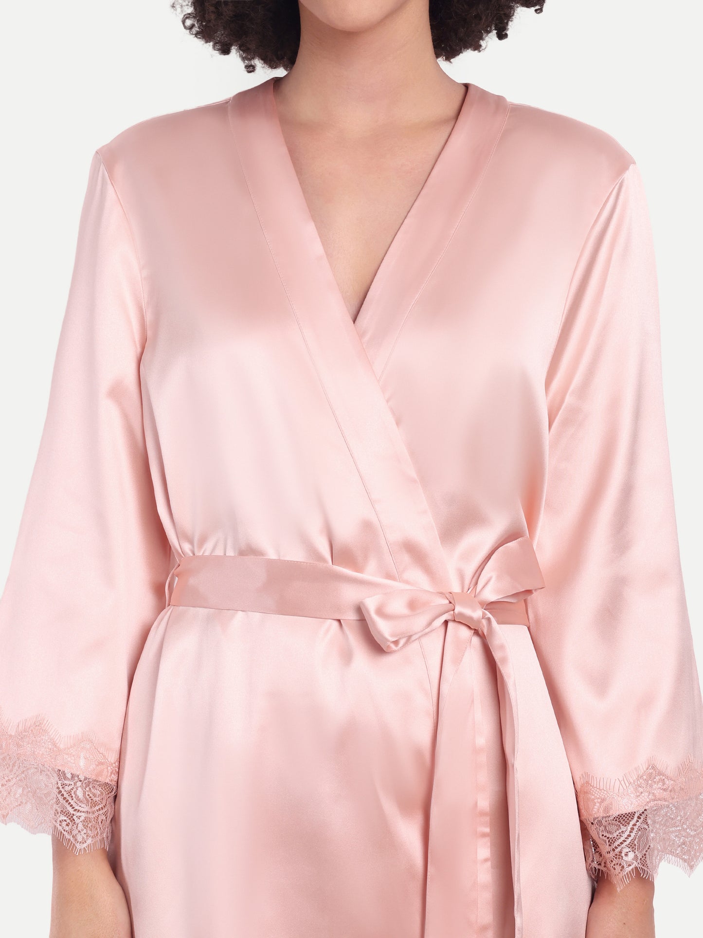 Sonnet Lace-detail kimono in Peach